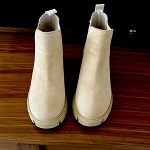 Steve Madden new booties